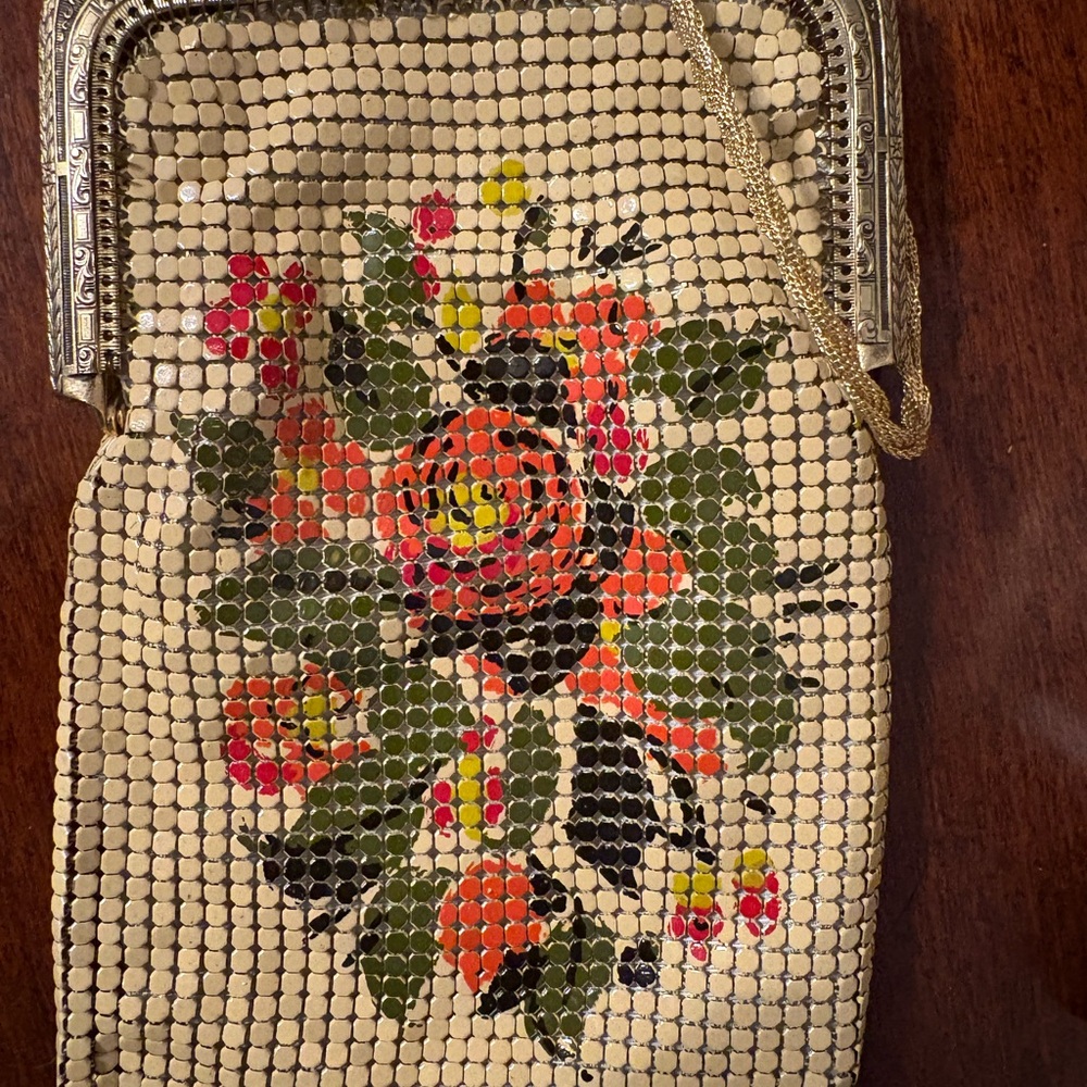 Vintage Whiting & Davis flapper purse